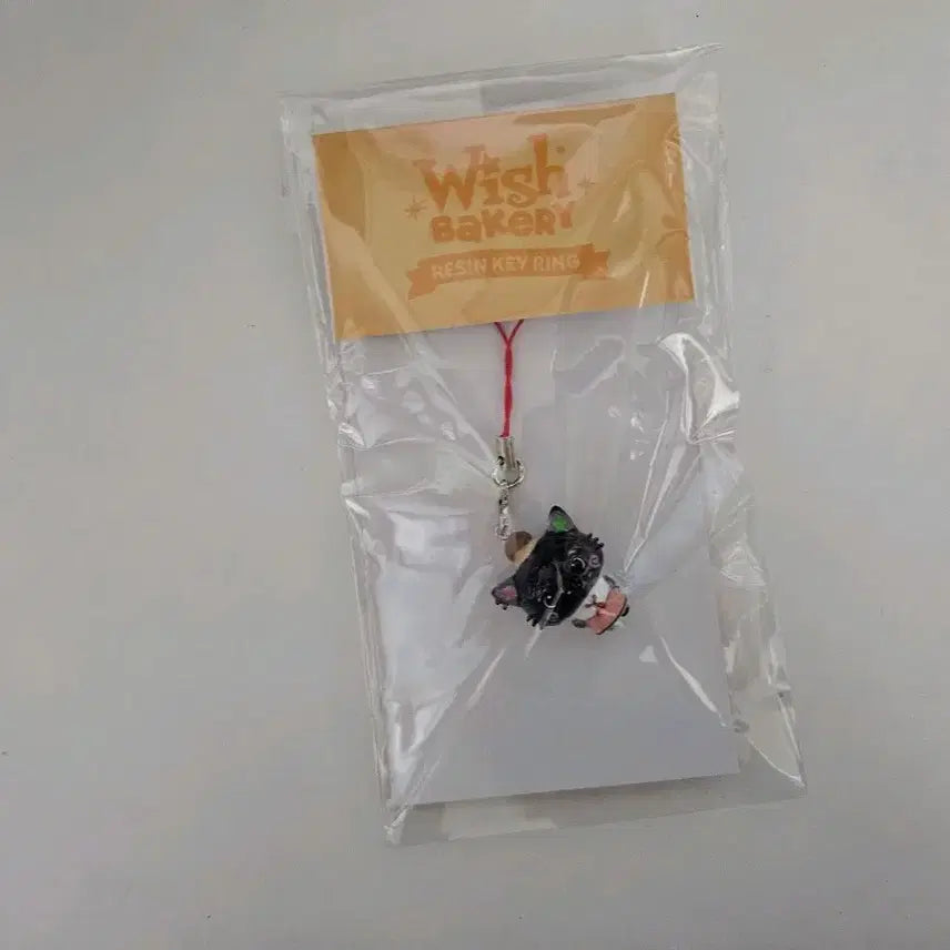 [BUNJANG] NCT WISH Bakery Pop-up Resin Strap Keyring Kuri (Sealed) / (미개봉)엔시티위시 베이커리 팝업 레진 스트랩 키링 쿠리