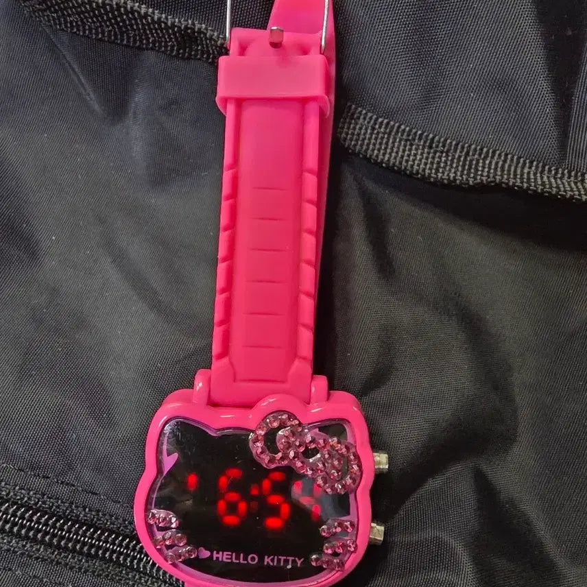 [BUNJANG] Hello Kitty Pink Digital Watch / 헬로키티 핑크 디지털 시계