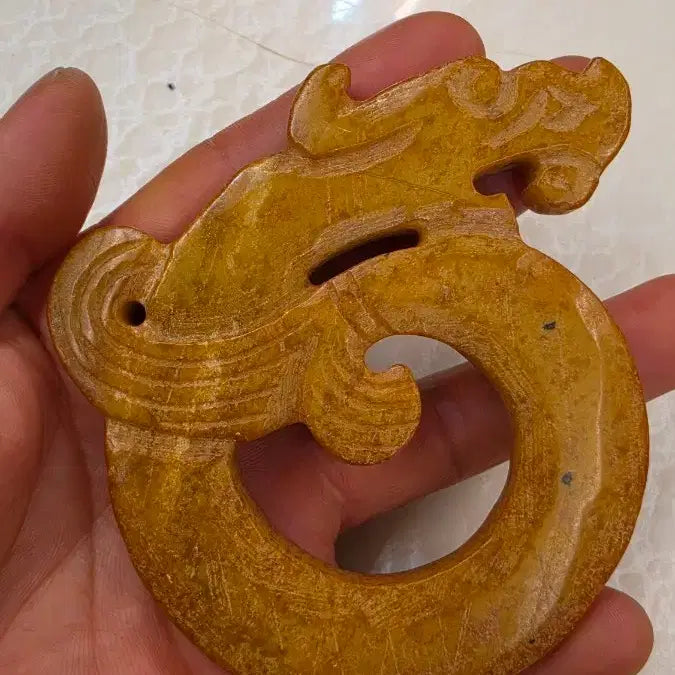 [BUNJANG] Hongshan Culture Yellow Jade Dragon Sculpture / 고옥에강옥 홍산문화옥 황옥시룡 0527