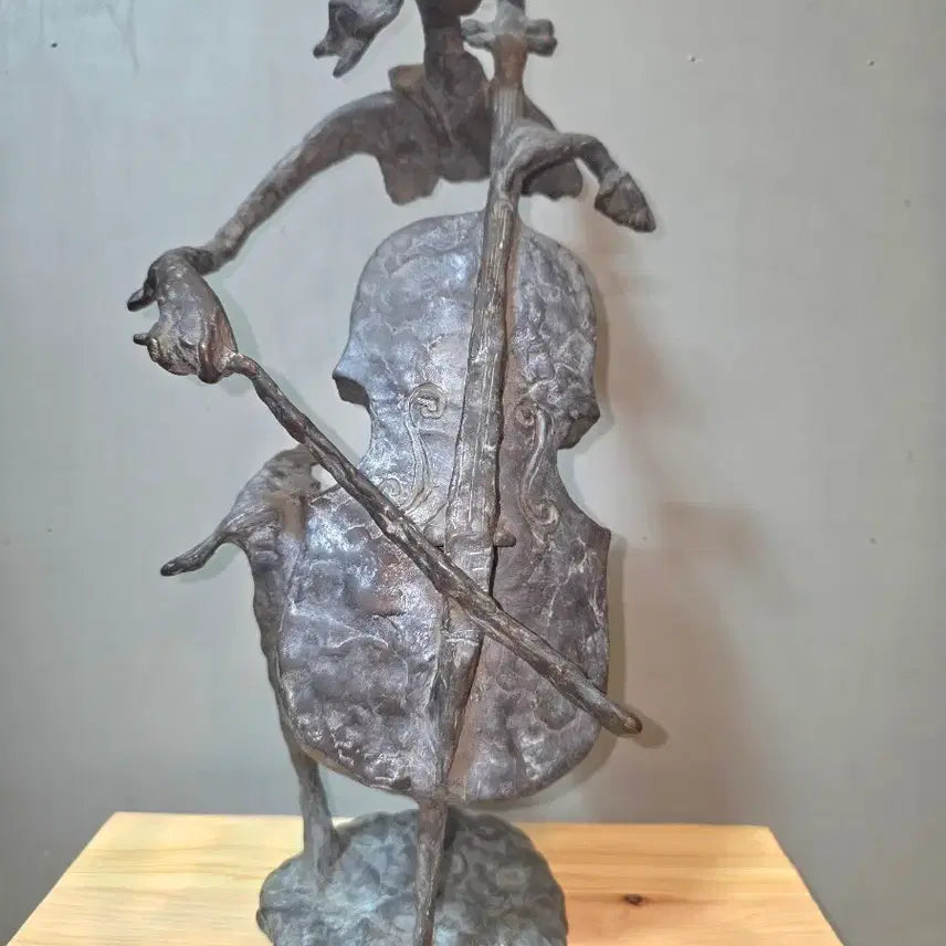 [BUNJANG] Kim Beon Early Bronze Edition No. 1, No. 20 Cellist Bronze Sculpture / 김번 초창기 브론저 에디션NO1  20번