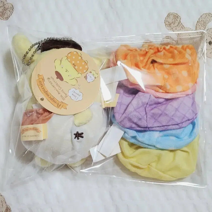 [BUNJANG] Sanrio 25th Anniversary Pompompurin Birthday Panty Mascot / 산리오 25주년 폼폼푸린 생일 팬티 폼푸 마스코트 팝니다.