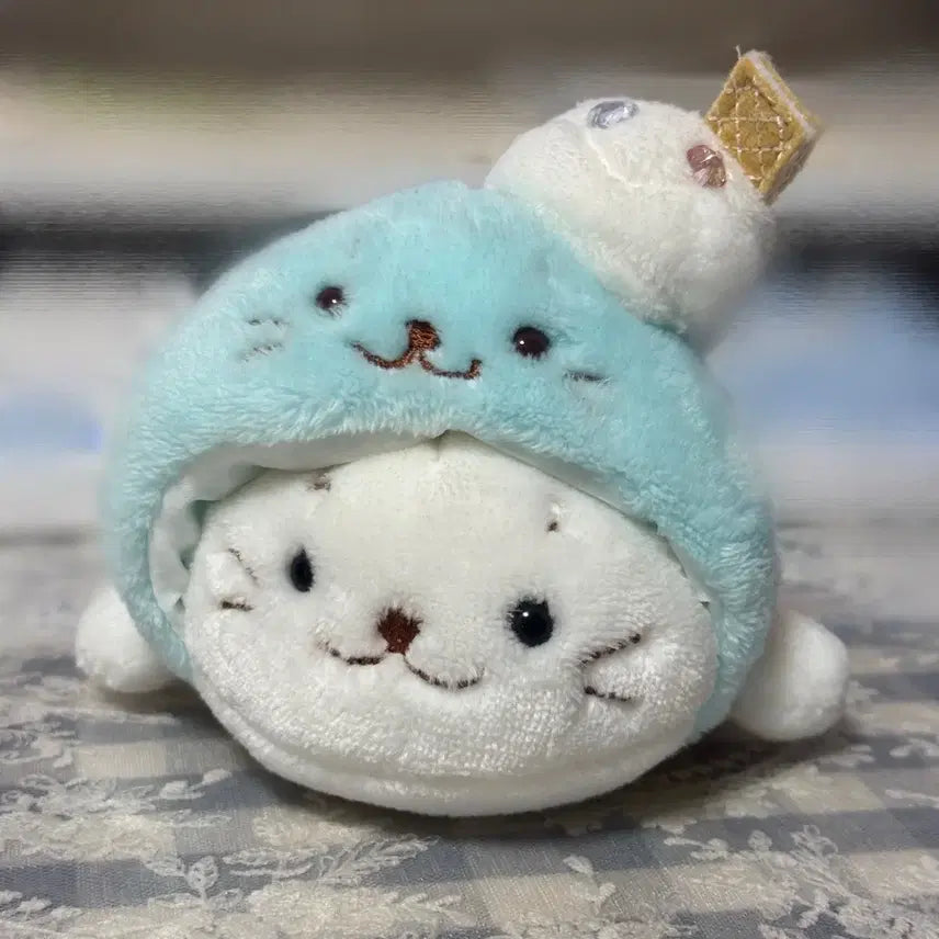[BUNJANG] Ice Cream Shirotan Plush / 아이스크림 시로탄 인형