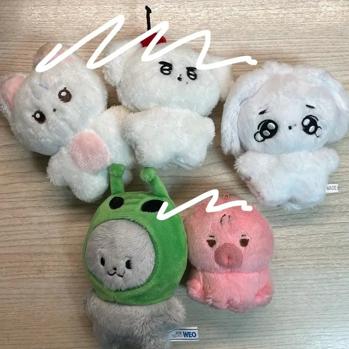 [BUNJANG] THE BOYZ Plush Dolls (Members: Sangyeon, Jacob, Younghoon, Hyunjae, Juyeon, Q, Sunwoo, Eric, Kevin) / 더보이즈 인형 팔아요
