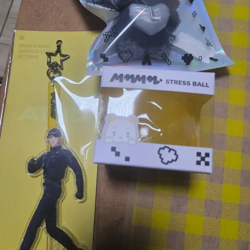 [BUNJANG] PLAVE Doll Keyring + MMMM Stress Ball + Stick Keyring Set / 노아)플레이브 인형키링 + MMMM 스트레스볼 + 스틱 키링 세트판매