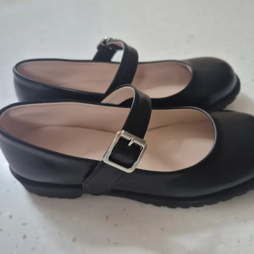 [SOLD OUT] 앙쥬제이.여아플랫.230(최상)