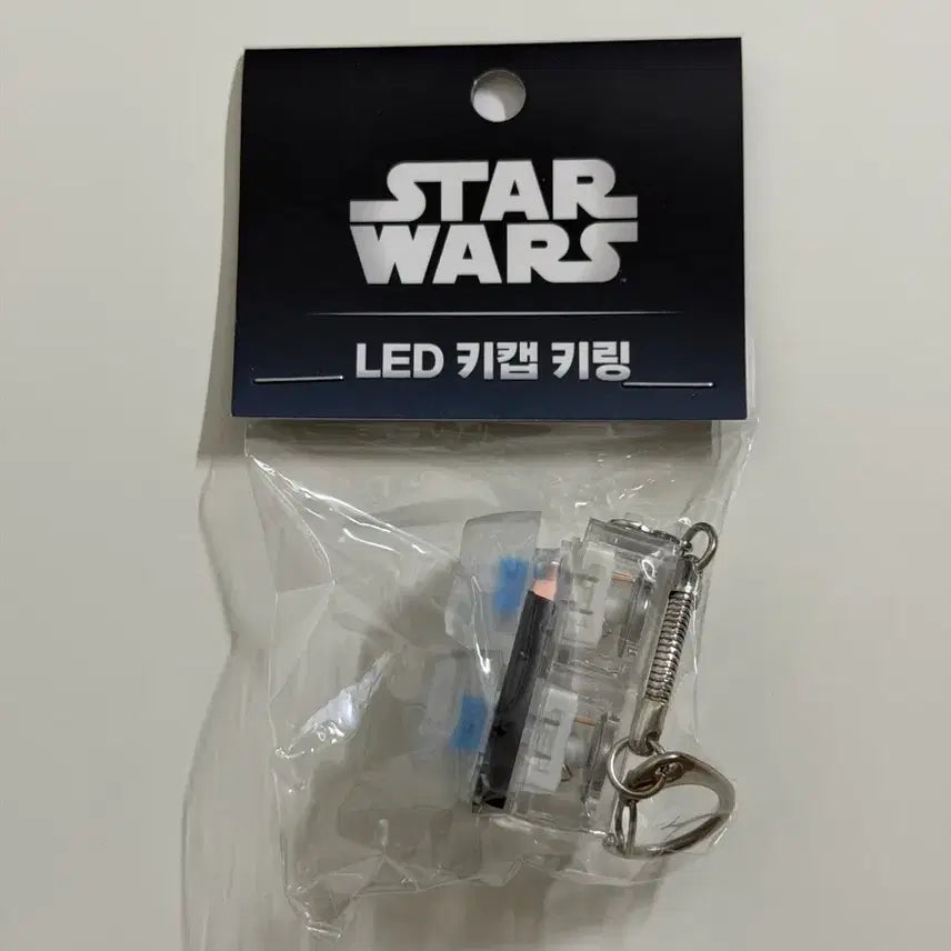 [BUNJANG] Star Wars LED Keyring - Darth Vader, Stormtrooper, Mandalorian &amp; Grogu / 스타워즈 LED 키캡 키링 다스베이더 스톰트루퍼 만달로리안과 그로구 팝업