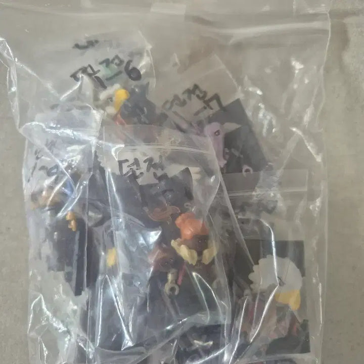 [BUNJANG] LEGO Dungeons &amp; Dragons Minifigure Set 71047 / 레고 71047 Dungeons &amp; Dragons 던전앤드래곤 한세트팜