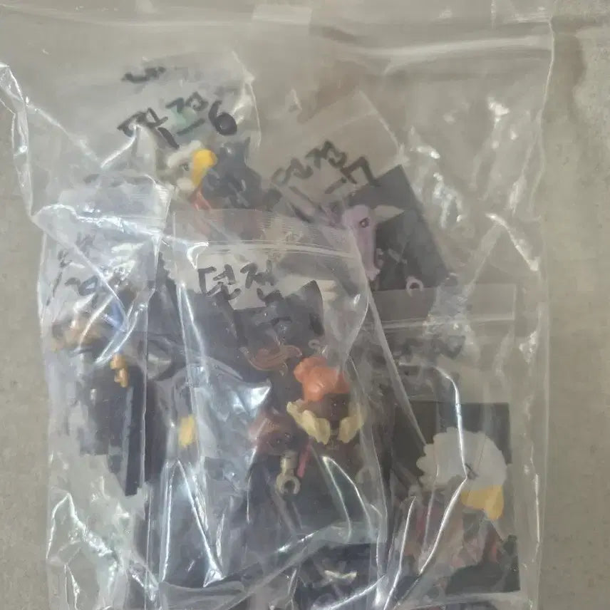 [BUNJANG] LEGO Dungeons &amp; Dragons Minifigure Set 71047 / 레고 71047 Dungeons &amp; Dragons 던전앤드래곤 한세트팜