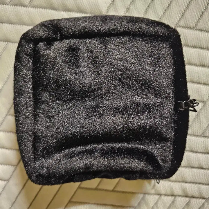 [BUNJANG] A-Stage Nullset Keychain Pouch / 에이스테 틸 키체인 파우치 팝니다