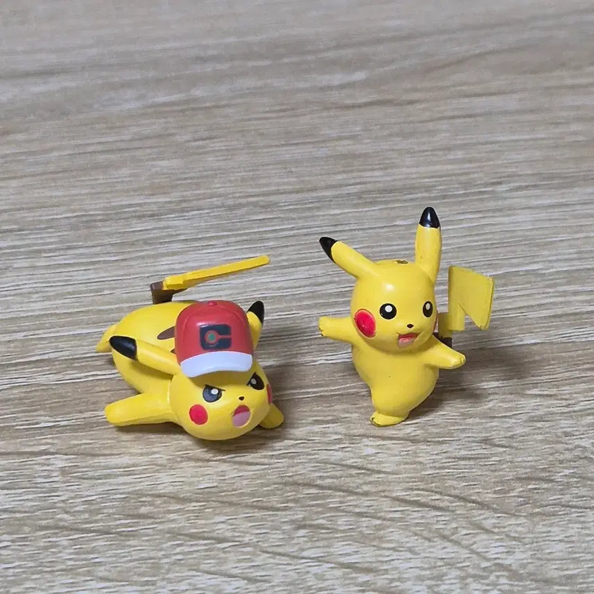 [BUNJANG] Pokemon Classic Strap Gacha Pikachu Set / 포켓몬 피규어 고전 스트랩 가챠 피카츄 세트
