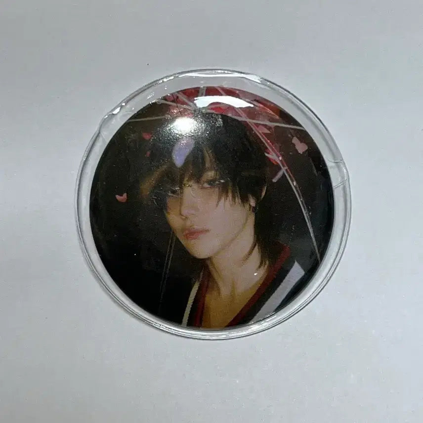 [BUNJANG] ENHYPEN Nicholas Pin Button Badge / 앤팀 니콜라스 핀버튼 캔뱃지