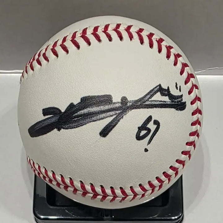 [BUNJANG] Kim Taek-yeon Signed KBO Official Baseball / 김택연 KBO 공인구 싸인볼