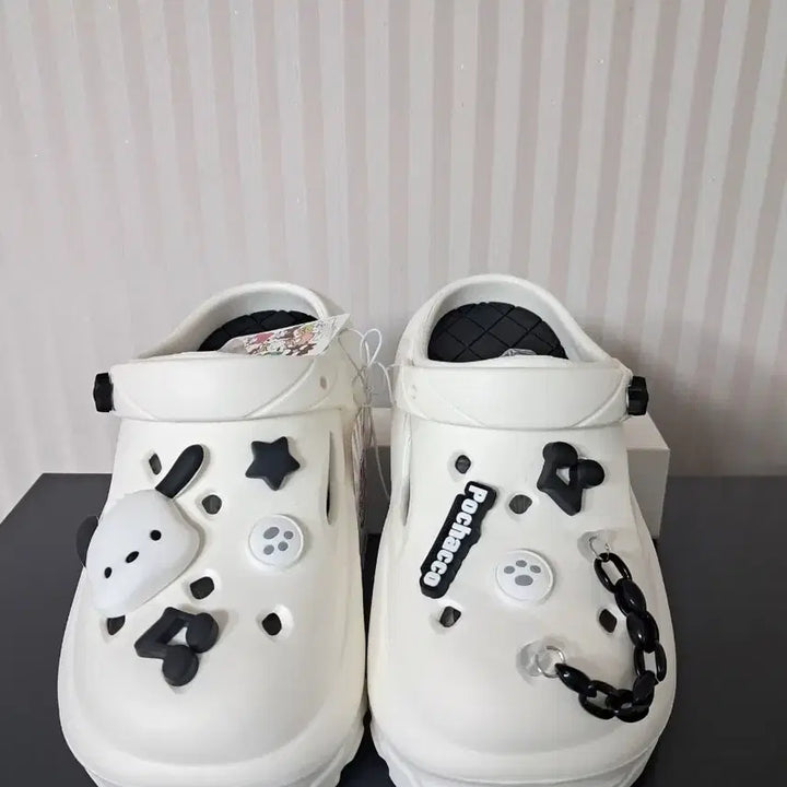 [BUNJANG] Sanrio Pochacco Platform Crocs-style Sandals White / 산리오 포차코 통굽 크록스st 슬리퍼 화이트 샌들 230,240 새상품