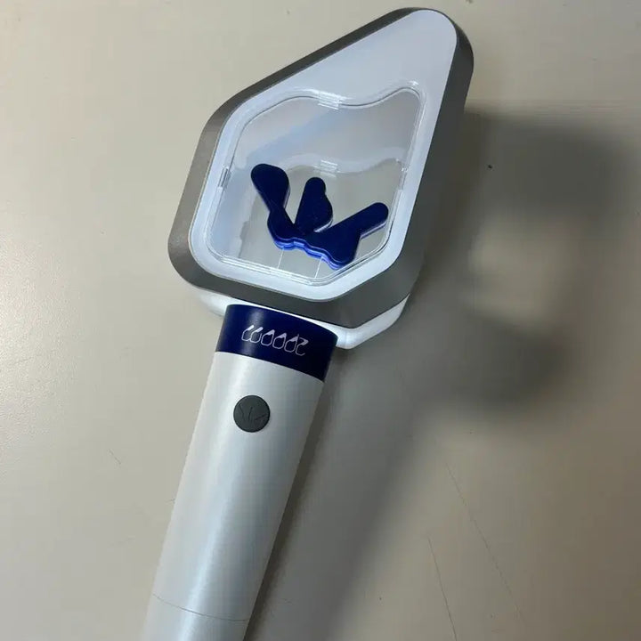 [BUNJANG] WOODZ Cho Seung Youn Smashing Bong Lightstick / 우즈 조승연 응원봉 스매싱봉 양도합니다