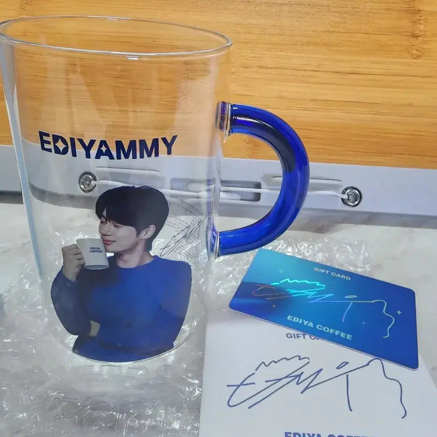[BUNJANG] Byun Woo-seok Ediya Signed Glass + Signed Card (20,000 KRW Charged) / 변우석 이디야 사인 글라스 + 사인카드 2만원충전