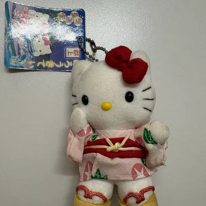 [BUNJANG] Sanrio Classic Kitty Gifu Prefecture Limited Mascot Doll (Kimono/Yukata) / 산리오 고전 키티 지역한정 기후현 구조 마스코트 인형 기모노 유카타