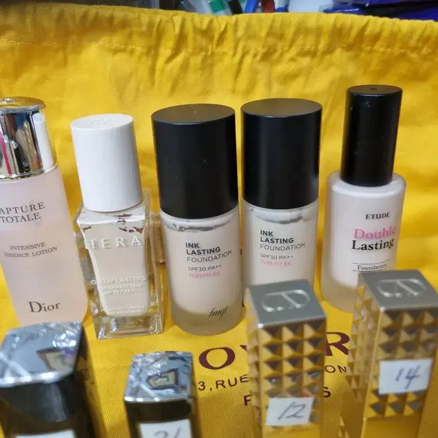 [BUNJANG] Yves Saint Laurent, Dior, Valentino Lipstick and Foundation / 입생로랑/디올//발렌티노// 각가격( )