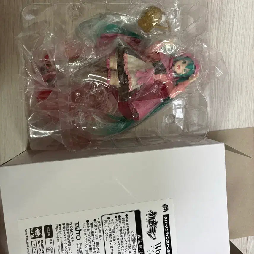 [BUNJANG] Wonderland Red Riding Hood Miku Figure Another Color / 원더랜드 빨간망토 미쿠 피규어 어나더컬러