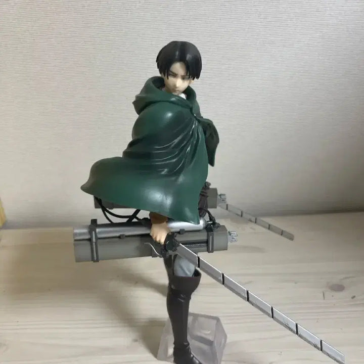 [BUNJANG] Levi Ackerman Figure / 리바이 피규어