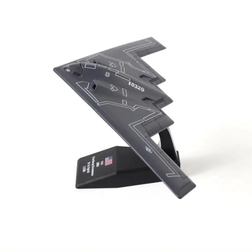 [BUNJANG] B-2 Spirit Bomber Model (Diecast) / (금속) B-2 스피릿 폭격기 모형(피규어) 팝니다.