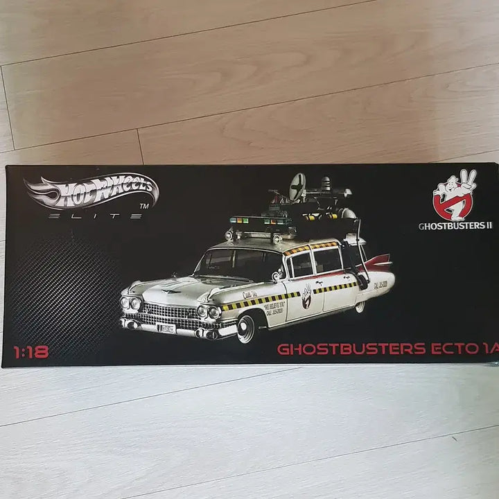 [BUNJANG] Hot Wheels Ecto-1 Elite Ghostbusters 1/18 Die-cast Model Car / 핫 힐즈 엑토-1 엘리트 고스트버스터즈 다이캐스트 1/18