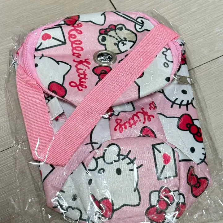 [BUNJANG] Hello Kitty Insulated Tumbler Bag Pink New / 키티텀블러보냉백 핑크 새상품