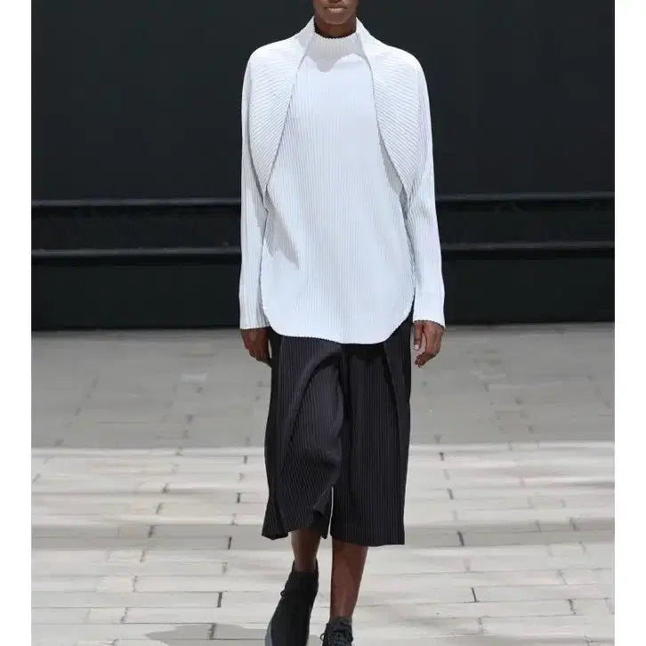 [BUNJANG] Homme Plissé Monthly Vase Pants Water Grey / 옴므플리세 23년 1월 먼슬리 vase 팬츠 워터그레이 2