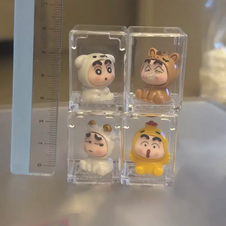 [BUNJANG] Shin-chan Mini Figure 4 Types / 신짱 미니피규어 4종