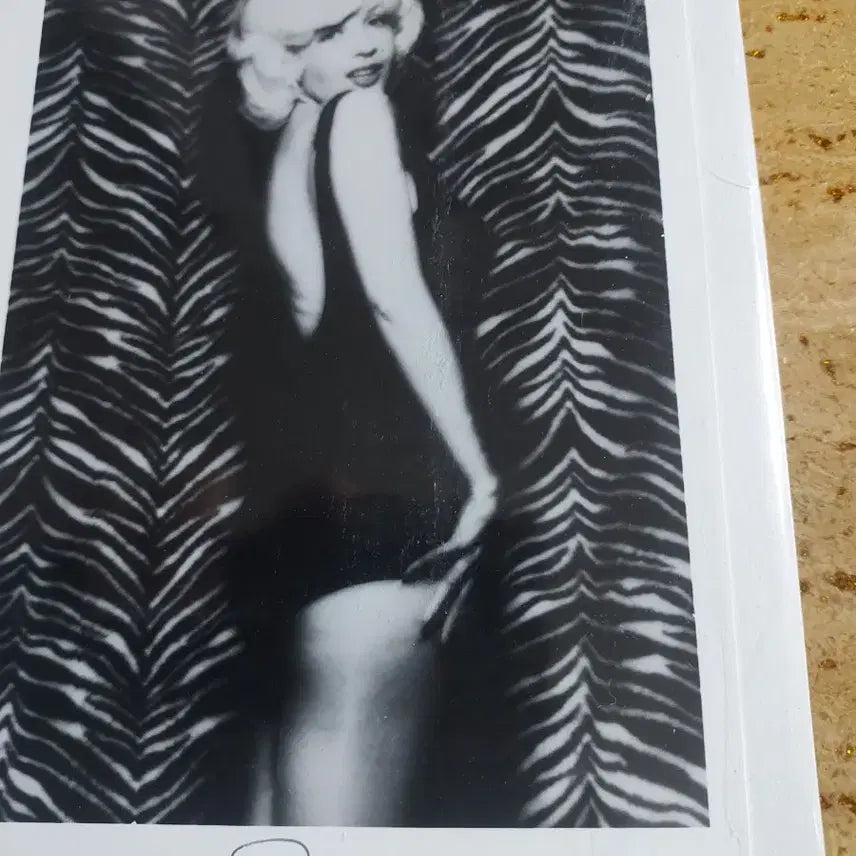 [BUNJANG] Marilyn Monroe Autograph with Certificate of Authenticity / 미국여배우제2의 마린몬로 마리린 마에엔