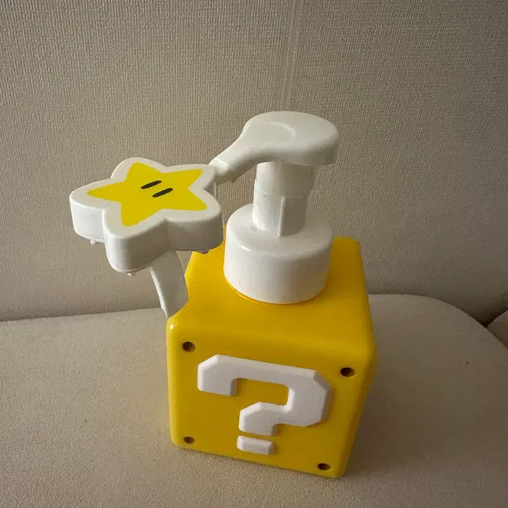 [BUNJANG] Nintendo Super Mario Star Shape Bubble Hand Wash Dispenser / 닌텐도 슈퍼마리오 핸드워시 디스펜서