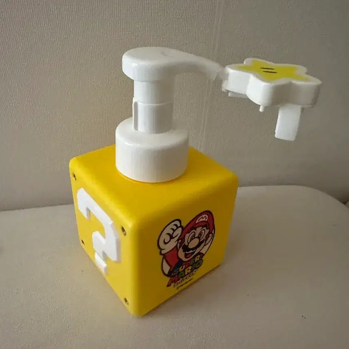 [BUNJANG] Nintendo Super Mario Star Shape Bubble Hand Wash Dispenser / 닌텐도 슈퍼마리오 핸드워시 디스펜서