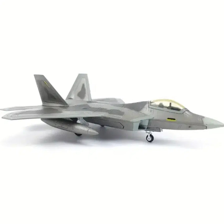 [BUNJANG] F-22 Raptor Fighter Jet Model (Die-cast Metal) 1/100 Scale / (금속) F-22 랩터 전투기 모형(피규어) 팝니다.