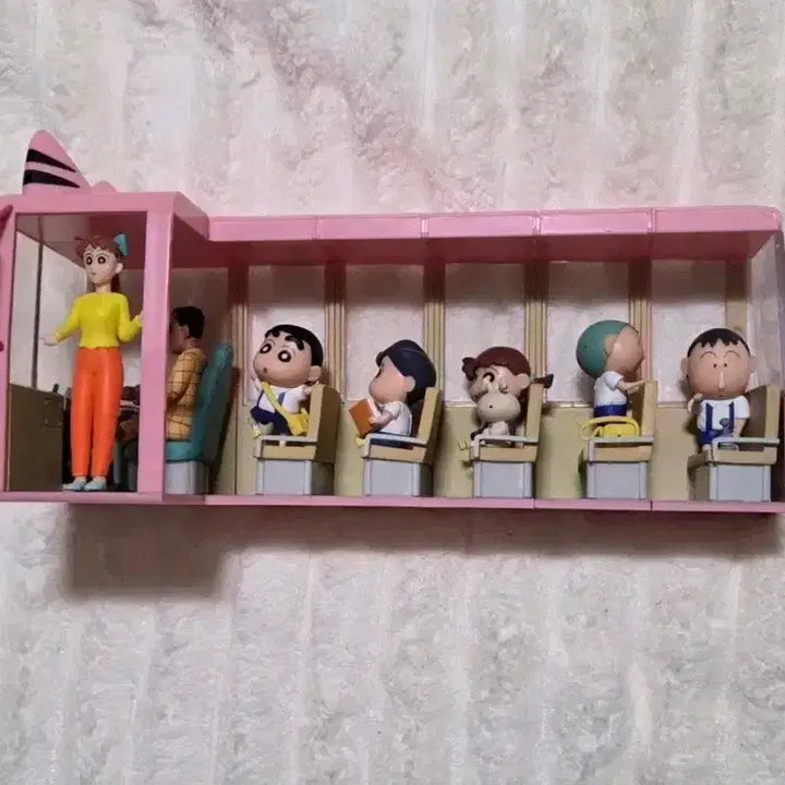 [BUNJANG] Crayon Shin-chan Bus Figure Full Set (Sealed) / 짱구 버스피규어 풀세트 미개봉