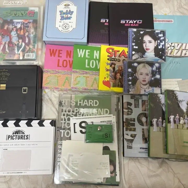 [BUNJANG] STAYC Album Bundle Set (Photocards, Posters Excluded) / 스테이씨 개봉앨범, 포카 일괄 판매