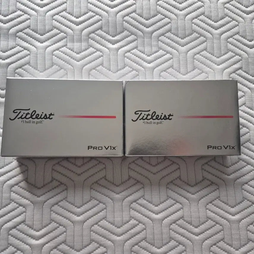 [BUNJANG] Titleist Pro V1x Golf Balls (6 Balls per Box, 2 Boxes) / 타이틀리스트(Titleist) 사의 Pro V1x 골프공 6구 2박스