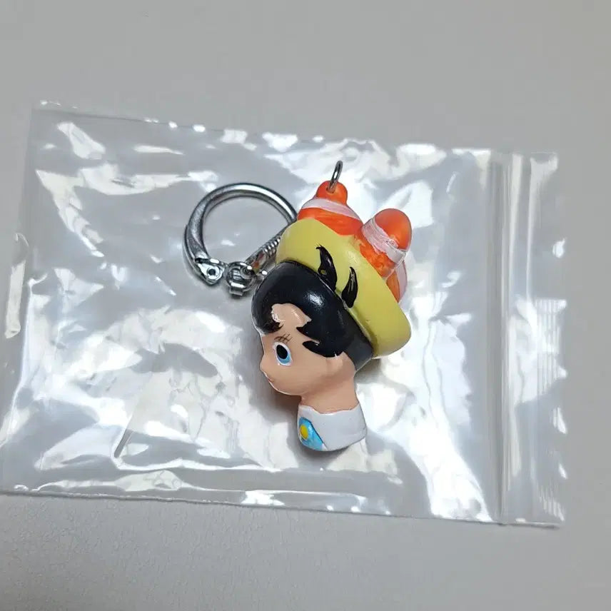 [BUNJANG] Vintage Sapphire Prince Keychain / 빈티지 사파이어왕자 키홀더