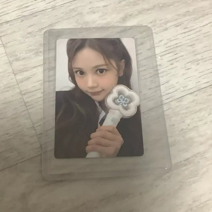 [BUNJANG] Hats to Hearts Carmen Lightstick Photocard / 하츠투하츠 응원봉 카르멘 포카 하투하 하츄봉