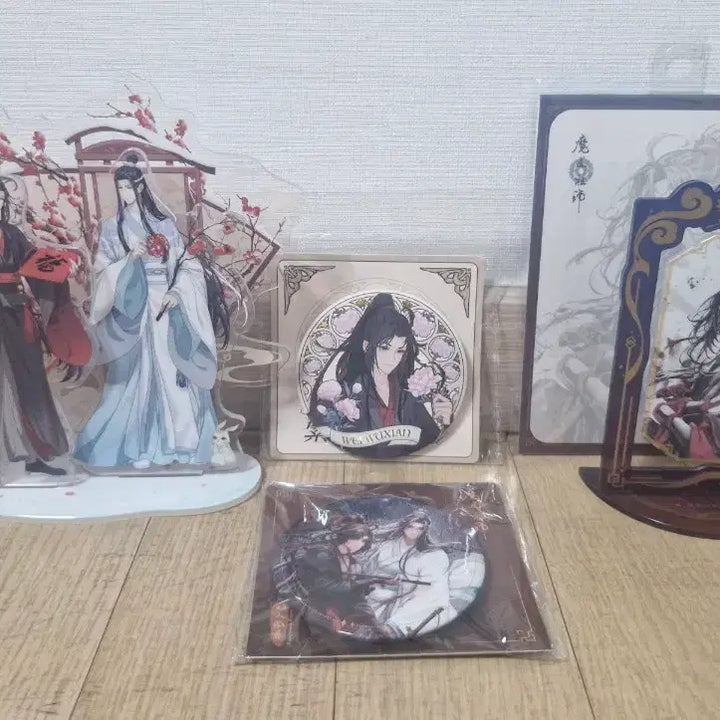 [BUNJANG] Grandmaster of Demonic Cultivation Acrylic Stand &amp; Badge Bundle / 급전할인)마도조사 아크릴 스탠드,뱃지 굿즈 일괄판매