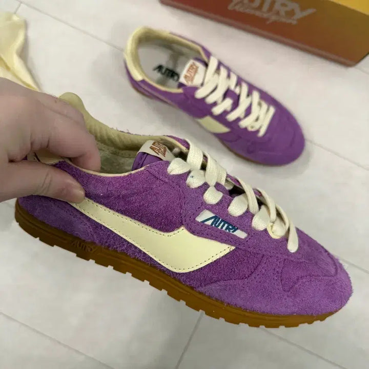 [SOLD OUT] 오트리 윈드스핀 스니커즈 WSLWUB14 14 PURPLE Purple