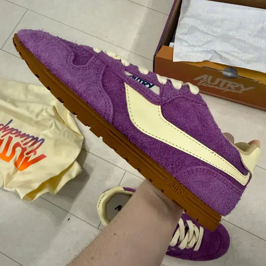 [SOLD OUT] 오트리 윈드스핀 스니커즈 WSLWUB14 14 PURPLE Purple