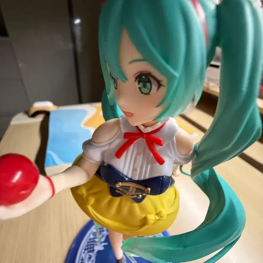 [BUNJANG] Wonderland Hatsune Miku Snow White Figure / 원더랜드 하츠네 미쿠 백설공주 피규어