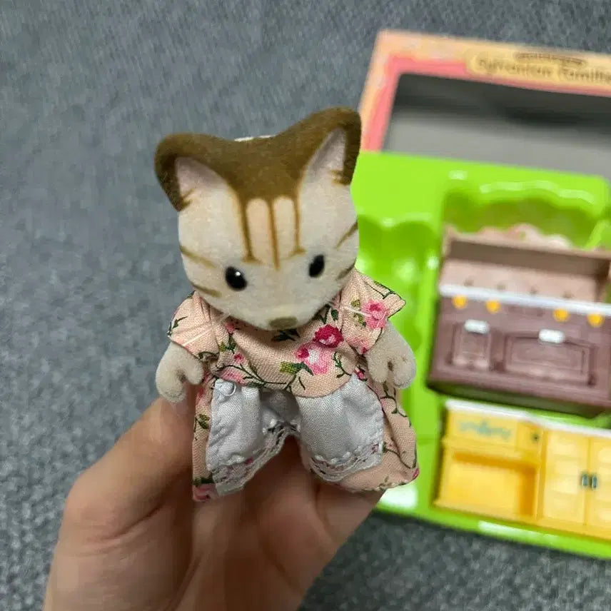 [BUNJANG] Sylvanian Families Old Striped Cat Kitchen Set / 실바니안 올드 줄무늬고양이 키친세트