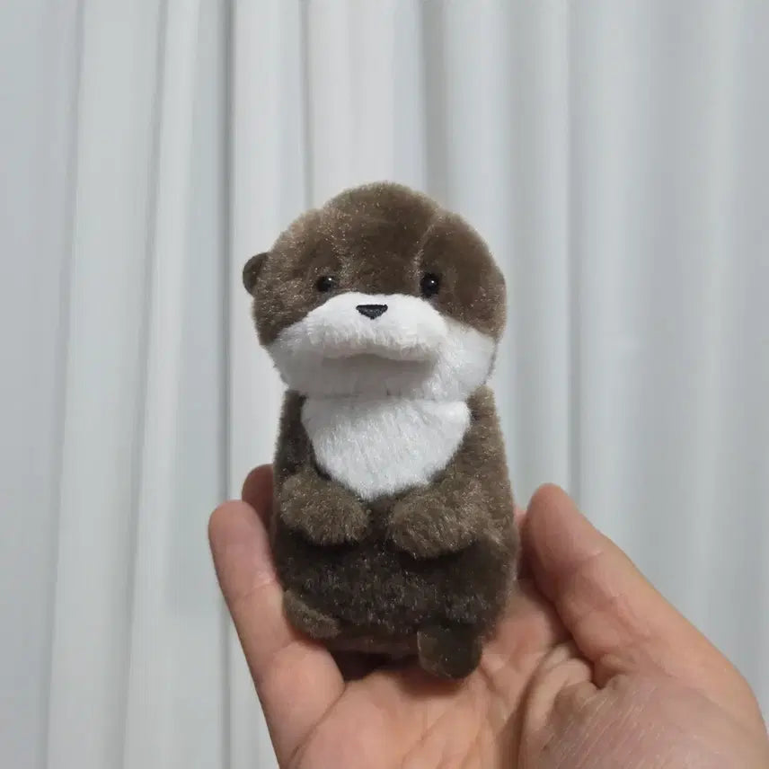 [BUNJANG] Vintage Otter Keychain Strap / 빈티지 토이 인형 고전 만화 피규어 캐릭터 굿즈 수달 키링 스트랩