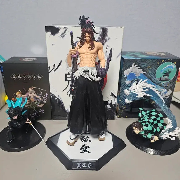 [BUNJANG] Demon Slayer Tanjiro, Muichiro, Kokushibo Figure Bundle / 귀멸의칼날 코쿠시보,탄지로,무이치로 피규어 일괄판매