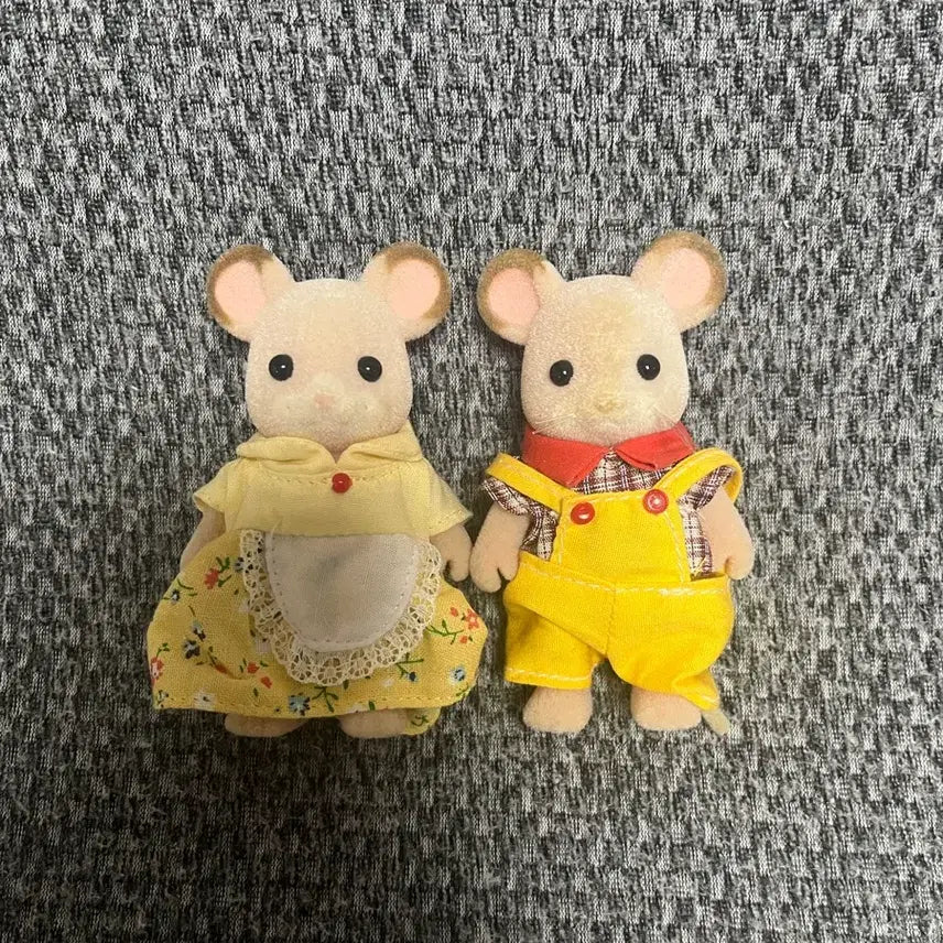 [BUNJANG] Sylvanian Families Acorn Squirrel Family Bundle Set / 실바니안 도토리쥐 엄마 아빠 일괄