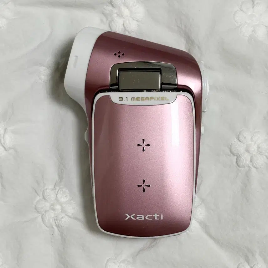 [BUNJANG] Sanyo Xacti CG9 Pink Digital Camera / SANYO xacti cg9 산요 작티 cg9