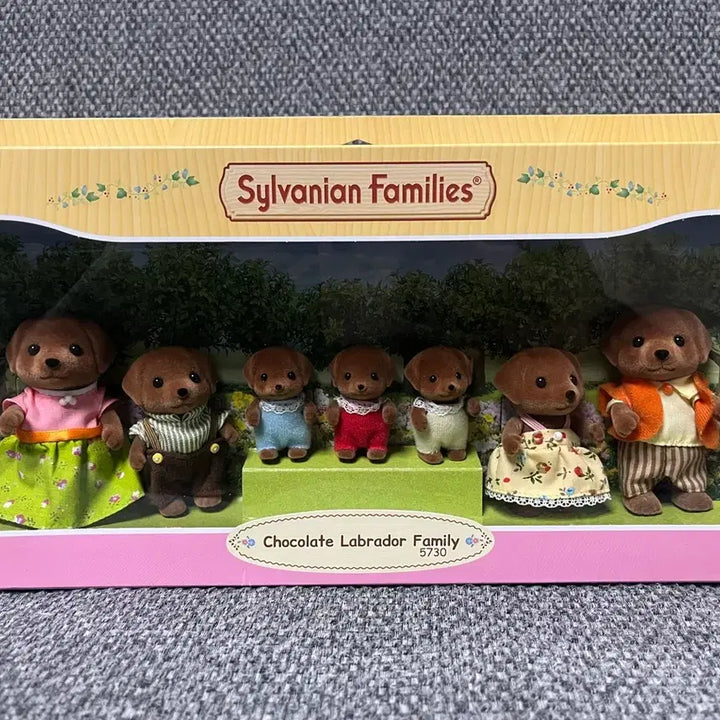 [BUNJANG] Sylvanian Families Chocolate Labrador Retriever Family / 실바니안 초콜릿 래브라도 리트리버 가족