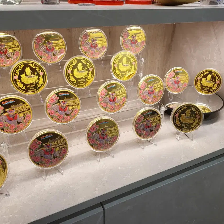 [BUNJANG] Antique 3D Mazinger Z Turtle Ship Copper Medal (Gold Plated) / 엔틱 3D 마징가Z 거북선 도안에 구리 색체 메달(금 도금) 팝니다.
