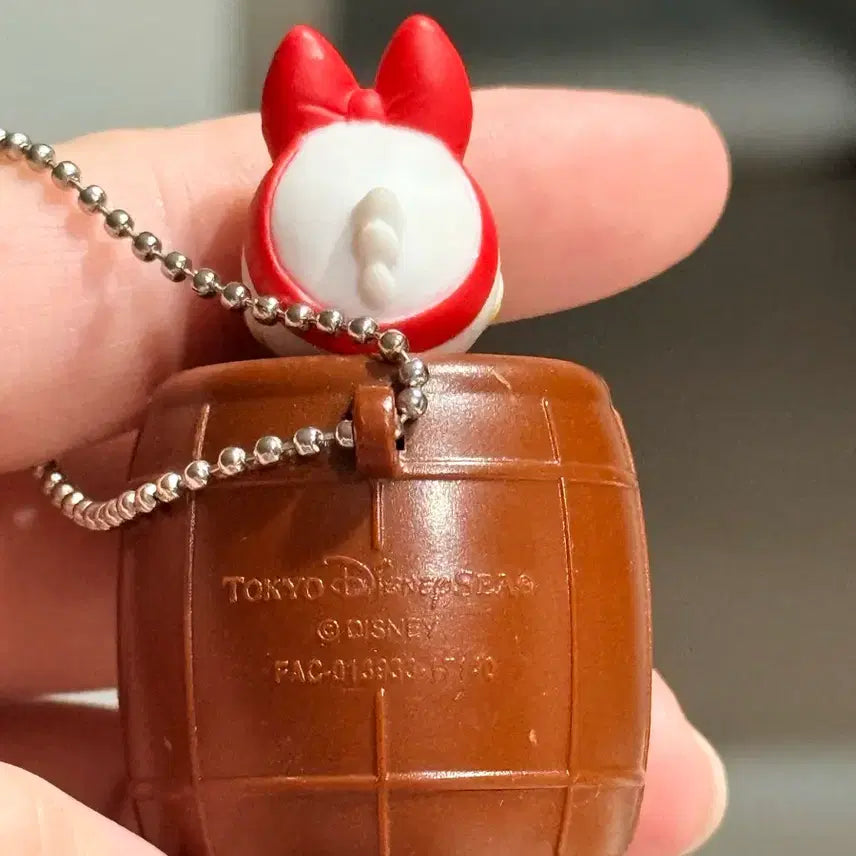 [BUNJANG] Disney Daisy Duck Tumbler Keychain / 디즈니 데이지덕 통돌이 키링