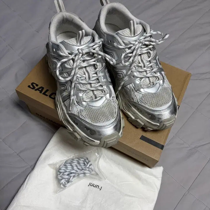 [BUNJANG] Juun.J Synthetic Trainer Dirty Washing Sneakers Grey / 준지 신세틱 트레이너 더티워싱 스니커즈 그레이 40